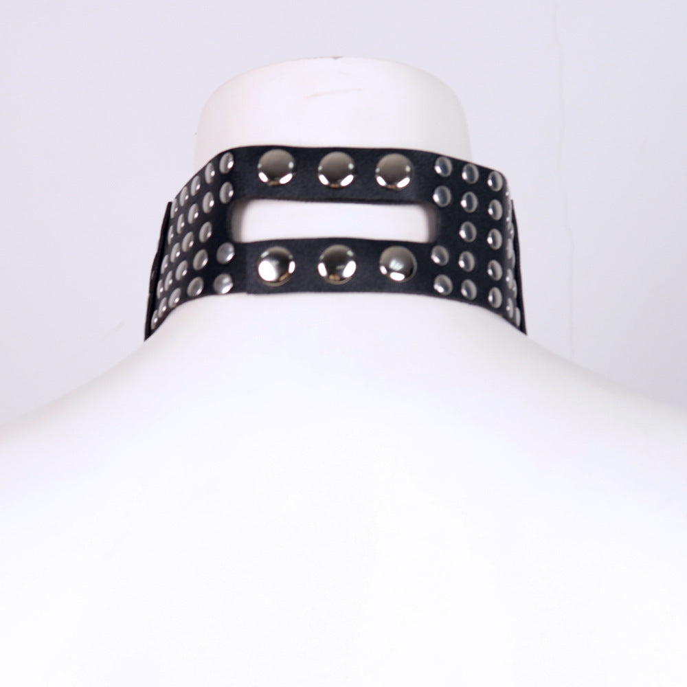 Punk Rivet Personality Round Necklace