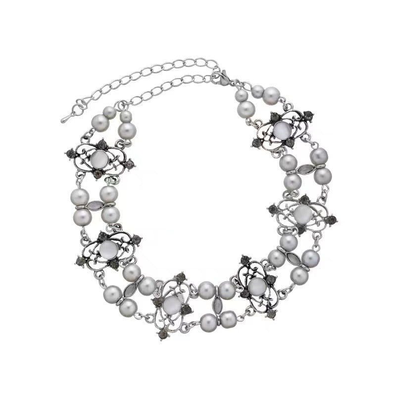 Crystal Pearl Necklace Light