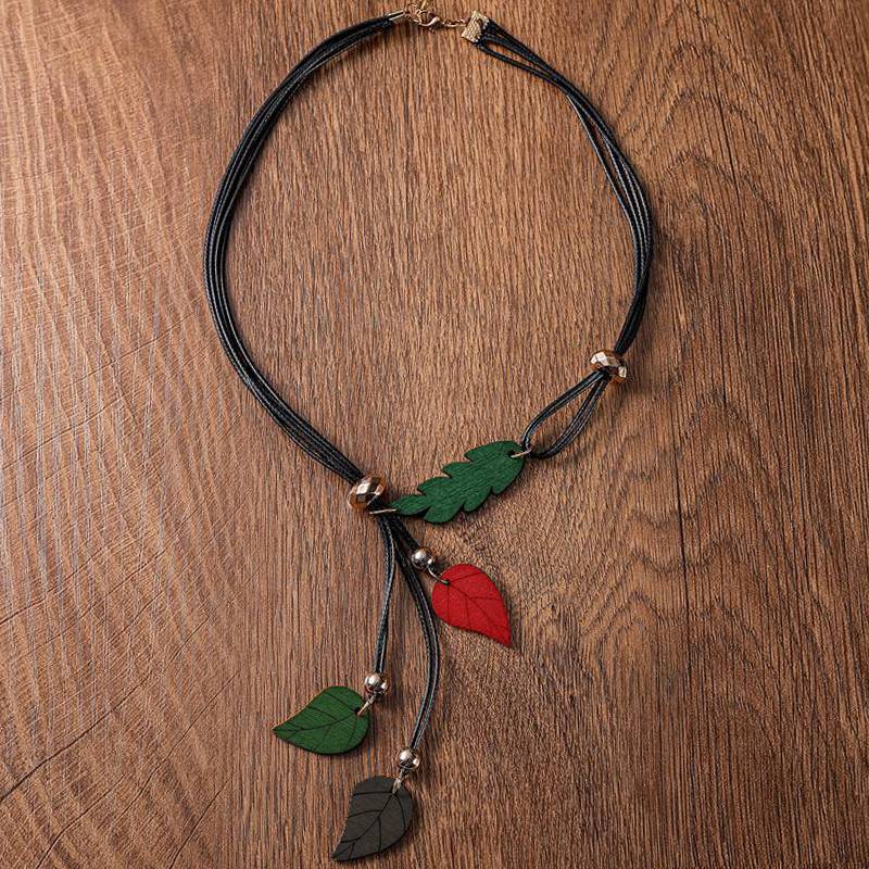 Ethnic Style Wooden Leaf Pendant Necklace Vintage