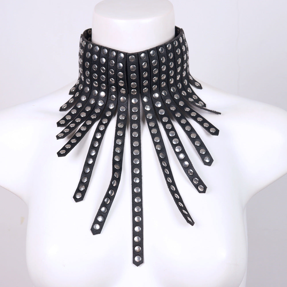 Punk Rivet Personality Round Necklace